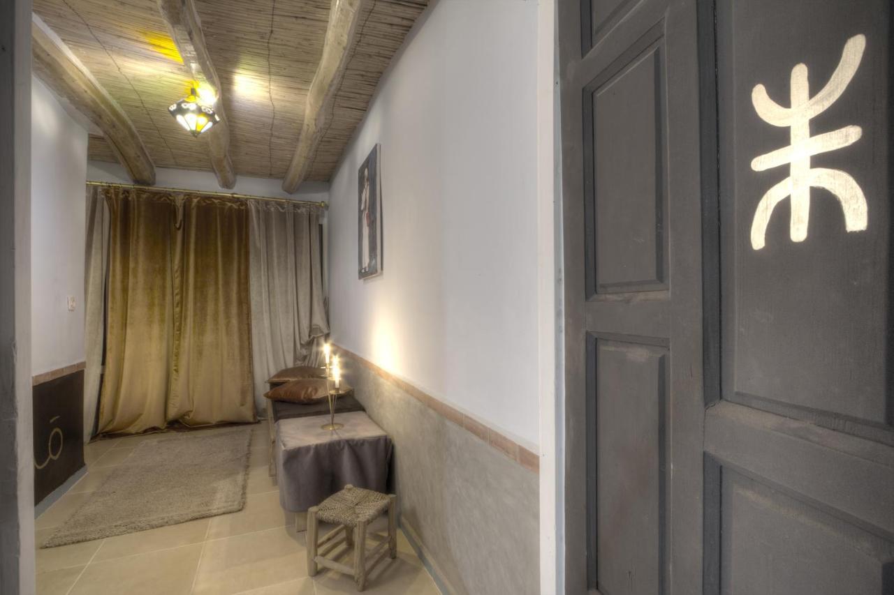 Jardin De La Source Hotel Ait Youl Exterior photo