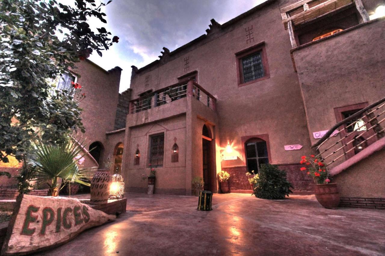 Jardin De La Source Hotel Ait Youl Exterior photo