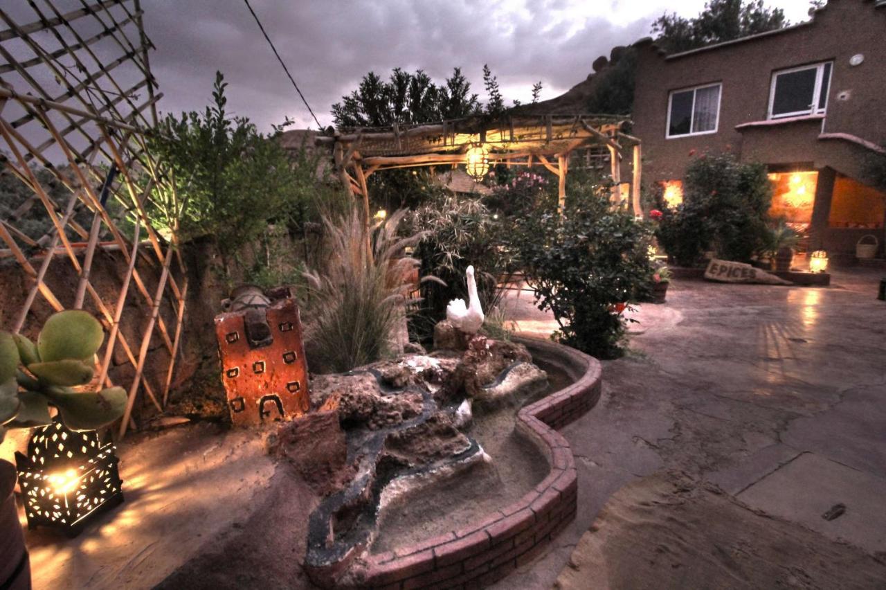 Jardin De La Source Hotel Ait Youl Exterior photo